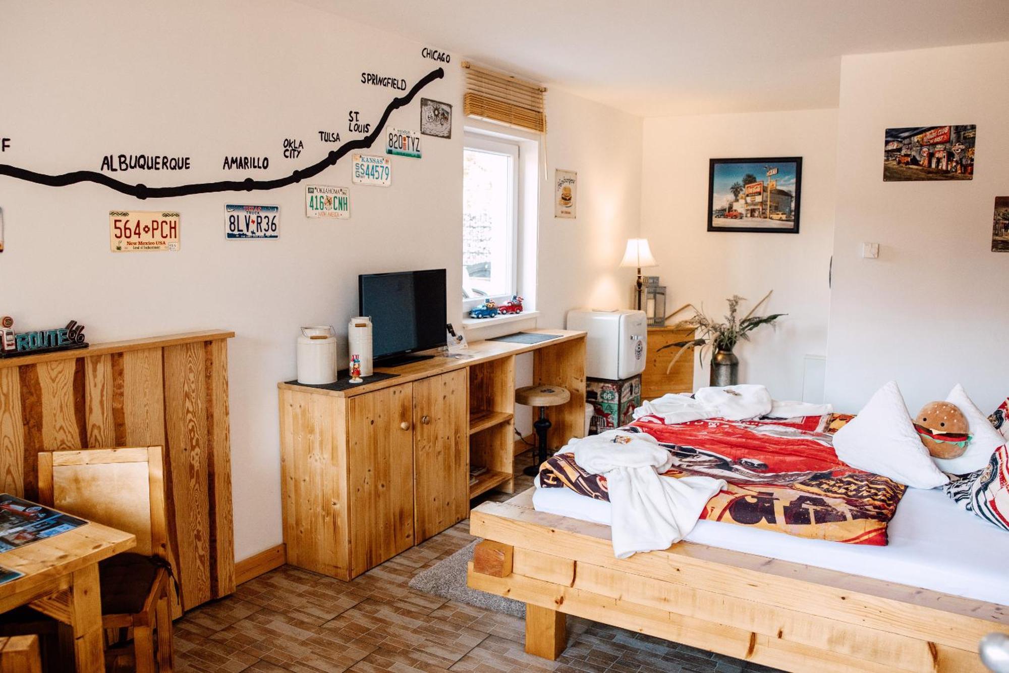 Down Town Motel Berlin Room photo