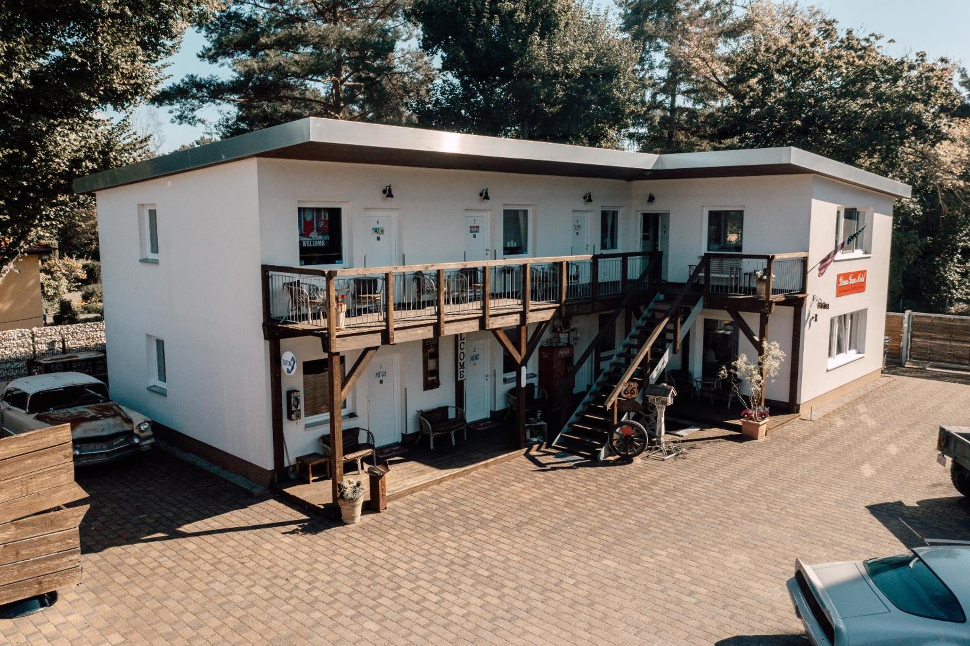 Down Town Motel Berlin Exterior photo